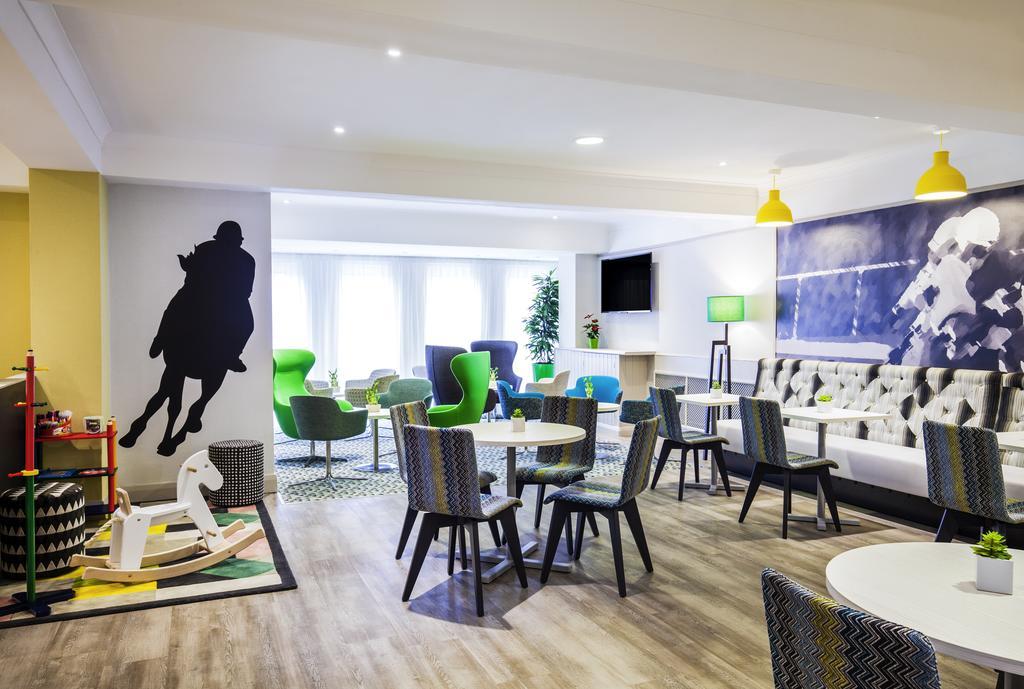 Hotel Ibis Styles Oxford Road 3*